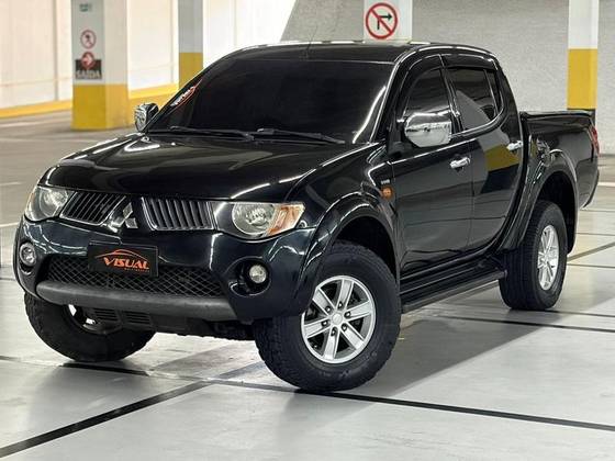 MITSUBISHI L200 TRITON 3.5 4X4 CD V6 24V GASOLINA 4P AUTOMÁTICO